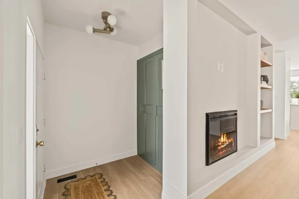 11 Coach Manor Rise SW Calgary AB T3H 1C5