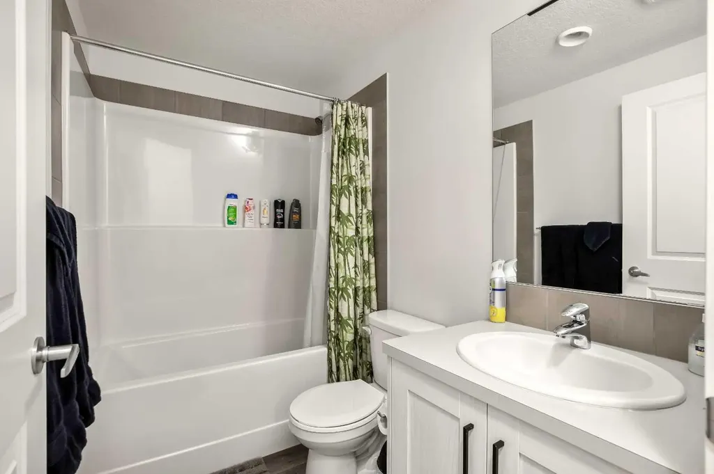 223 Savanna Way NE Calgary AB T3J 0Z9