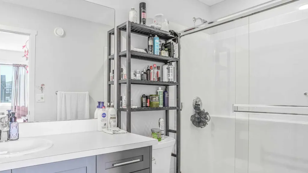 100 Carringvue Way NW Calgary AB T3P1K7