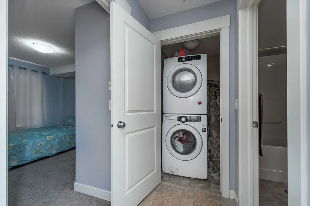 155 Skyview Ranch Way NE Calgary AB T3N 0L3