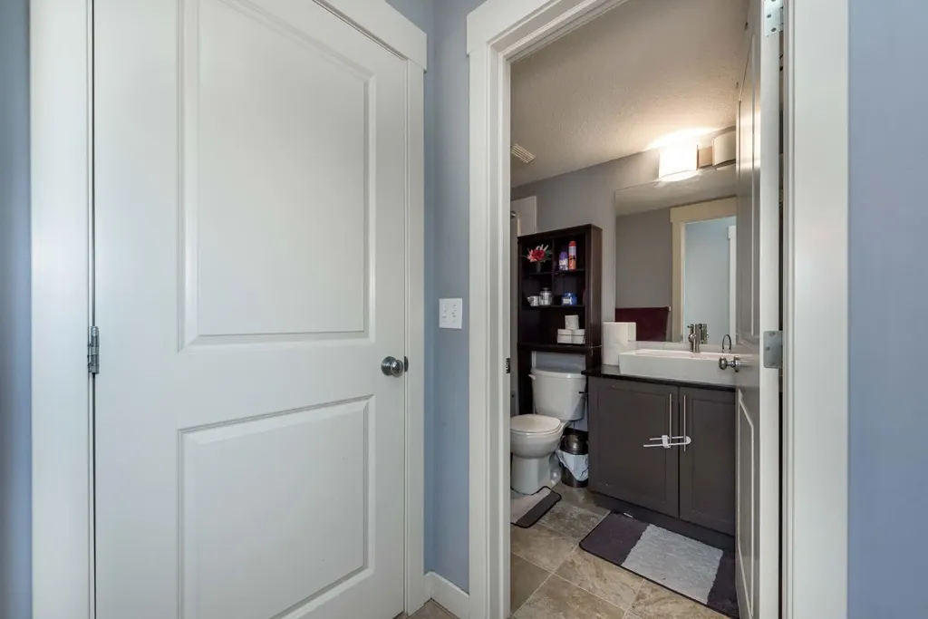 155 Skyview Ranch Way NE Calgary AB T3N 0L3