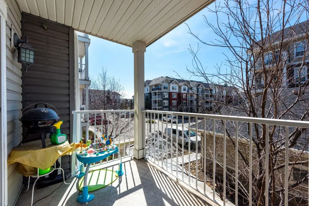 155 Skyview Ranch Way NE Calgary AB T3N 0L3