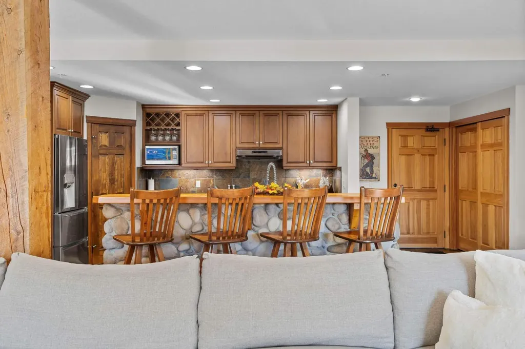104 Armstrong Place Canmore AB T1W 3L5