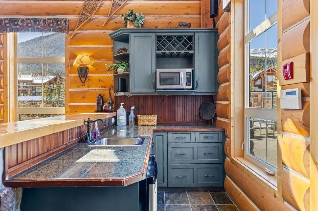 104 Armstrong Place Canmore AB T1W 3L5