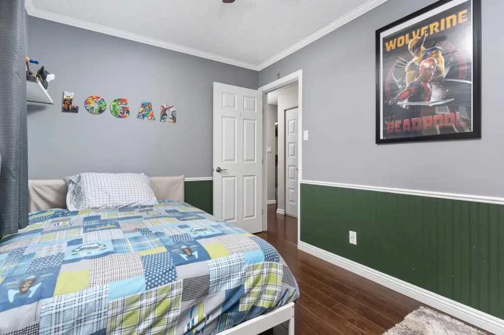 5228 59 Avenue Viking AB T0B 4N0