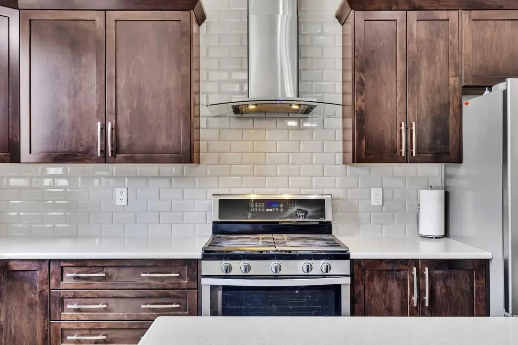 44 Cityside Rise NE Calgary AB T3N1H7