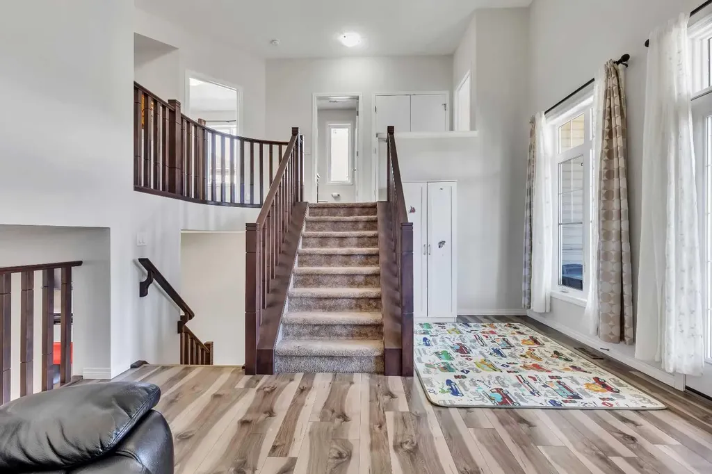 44 Cityside Rise NE Calgary AB T3N1H7
