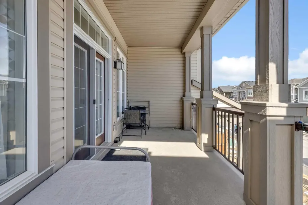 44 Cityside Rise NE Calgary AB T3N1H7