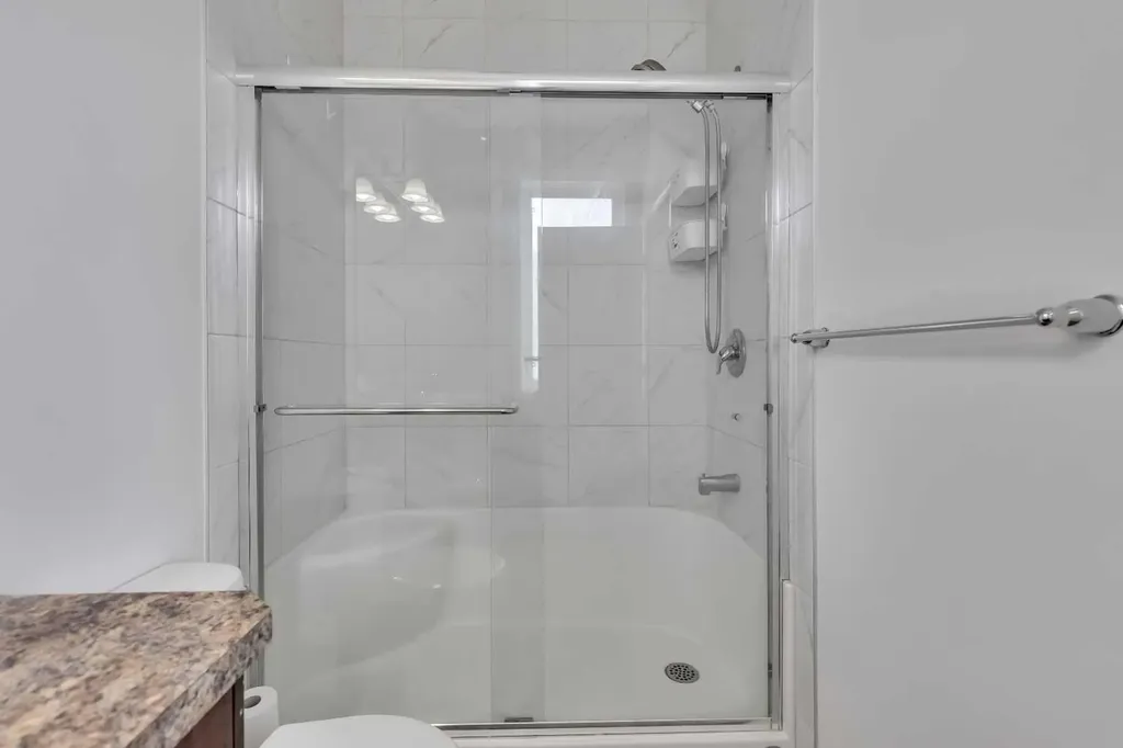 44 Cityside Rise NE Calgary AB T3N1H7