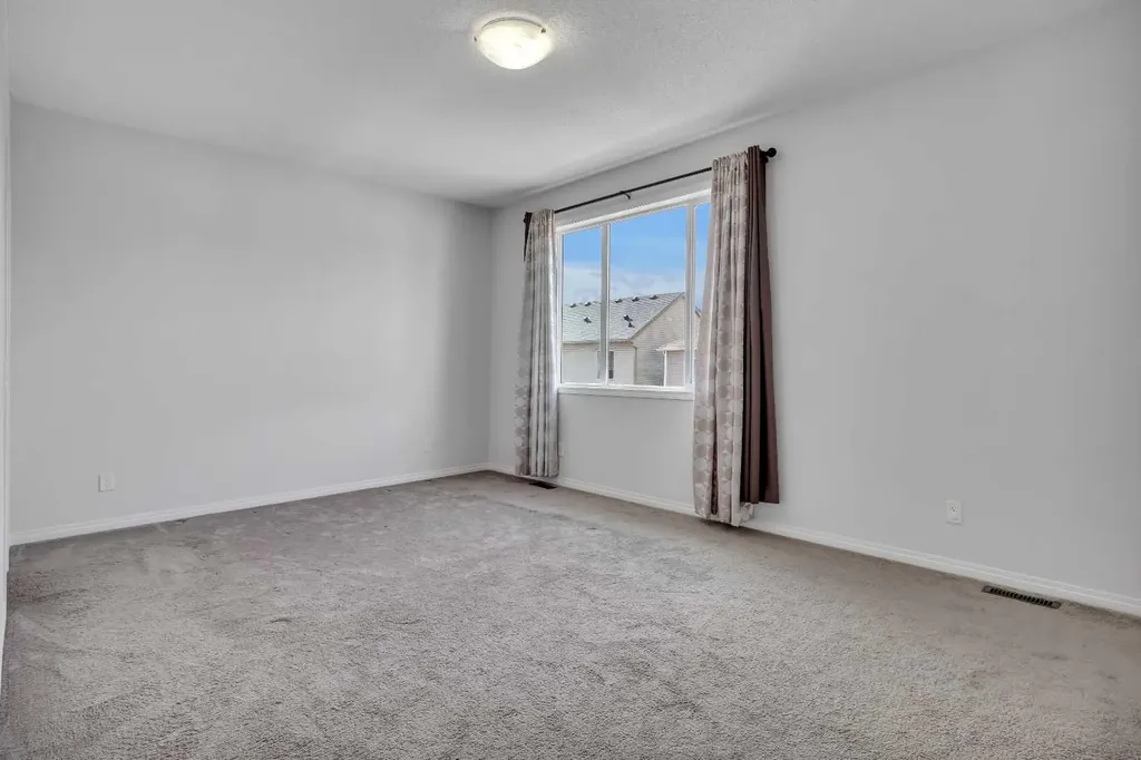 44 Cityside Rise NE Calgary AB T3N1H7