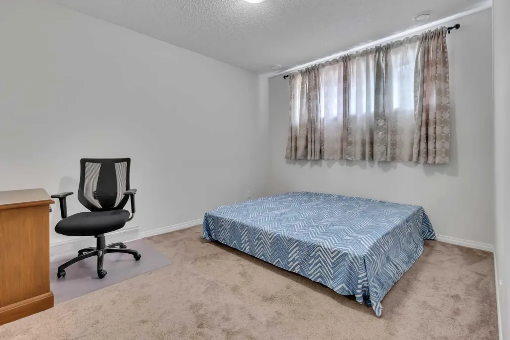 44 Cityside Rise NE Calgary AB T3N1H7