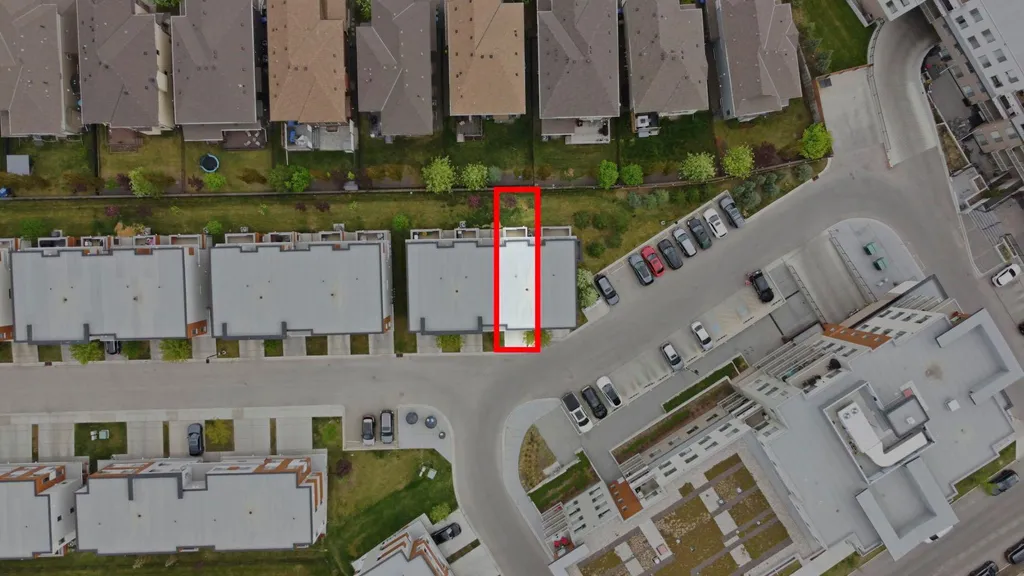 84 Shawnee Common SW Calgary AB T2Y 0P9