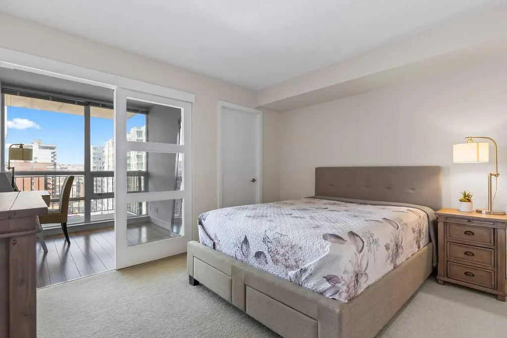1110 11 Street SW Calgary AB T2R1S5