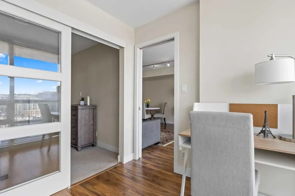 1110 11 Street SW Calgary AB T2R1S5