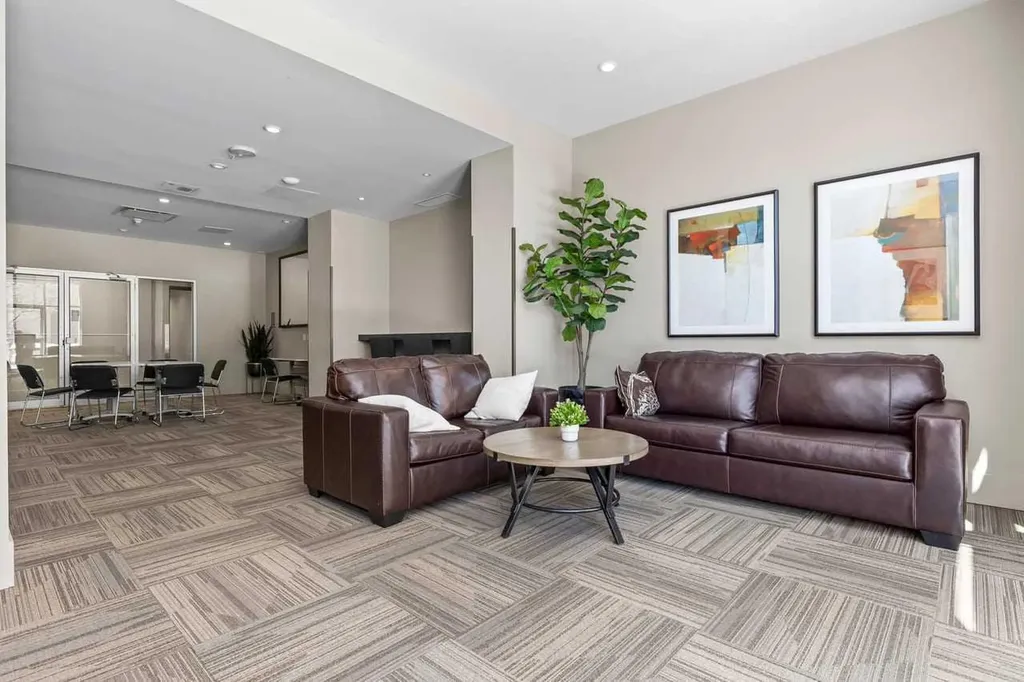 1110 11 Street SW Calgary AB T2R1S5