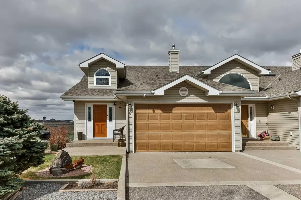 990 Scenic Drive S Lethbridge AB T1J 4R7