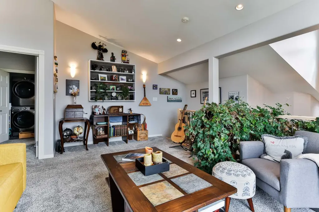 990 Scenic Drive S Lethbridge AB T1J 4R7