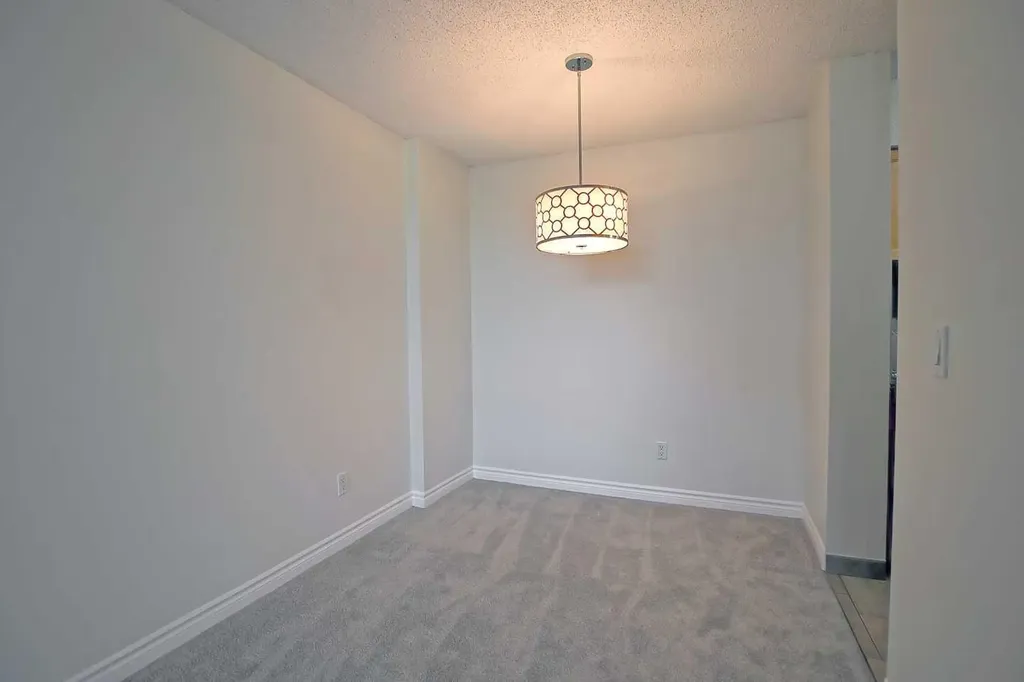 738 3 Avenue SW Calgary AB T2P 0G7