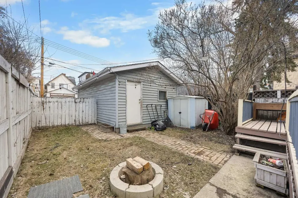 528 21 Avenue SW Calgary AB T2S 0H1