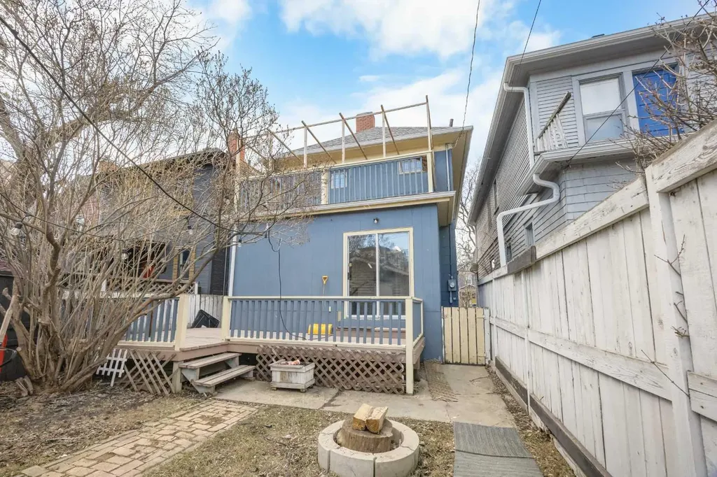528 21 Avenue SW Calgary AB T2S 0H1