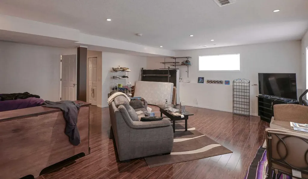 125 Silverado Range Cove SW Calgary AB T2X 0E1