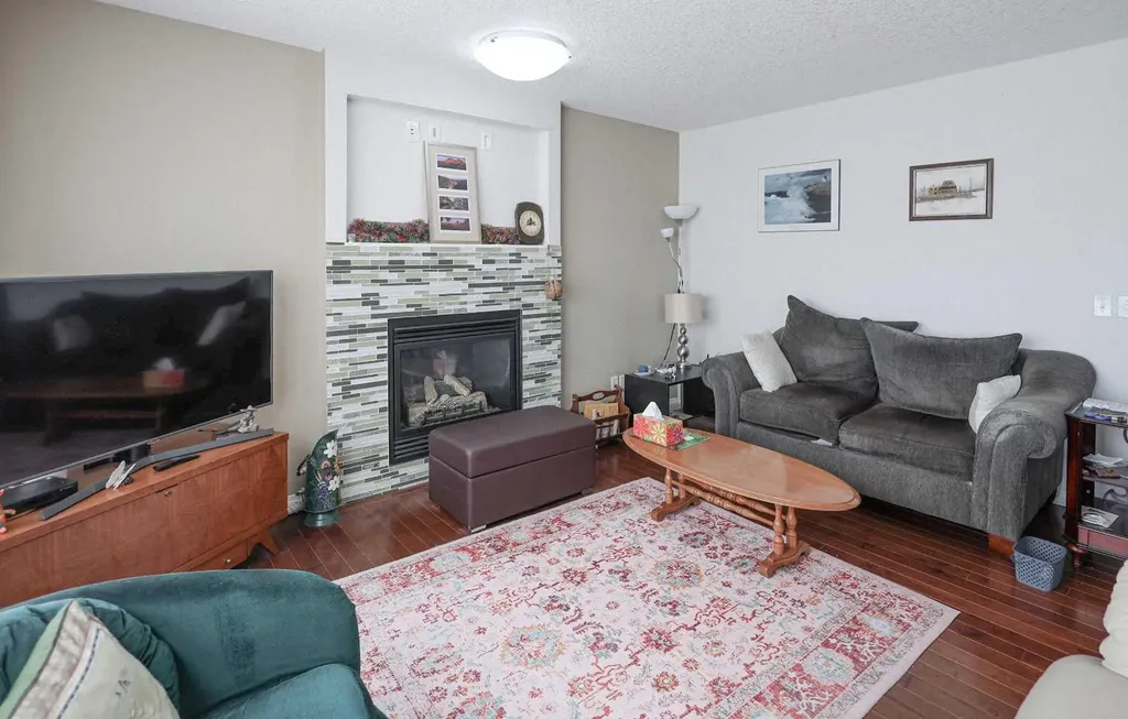 125 Silverado Range Cove SW Calgary AB T2X 0E1