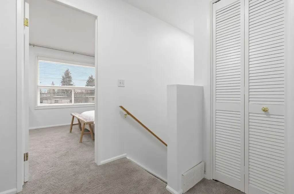 123 Queensland Drive SE Calgary AB T2J 5J4