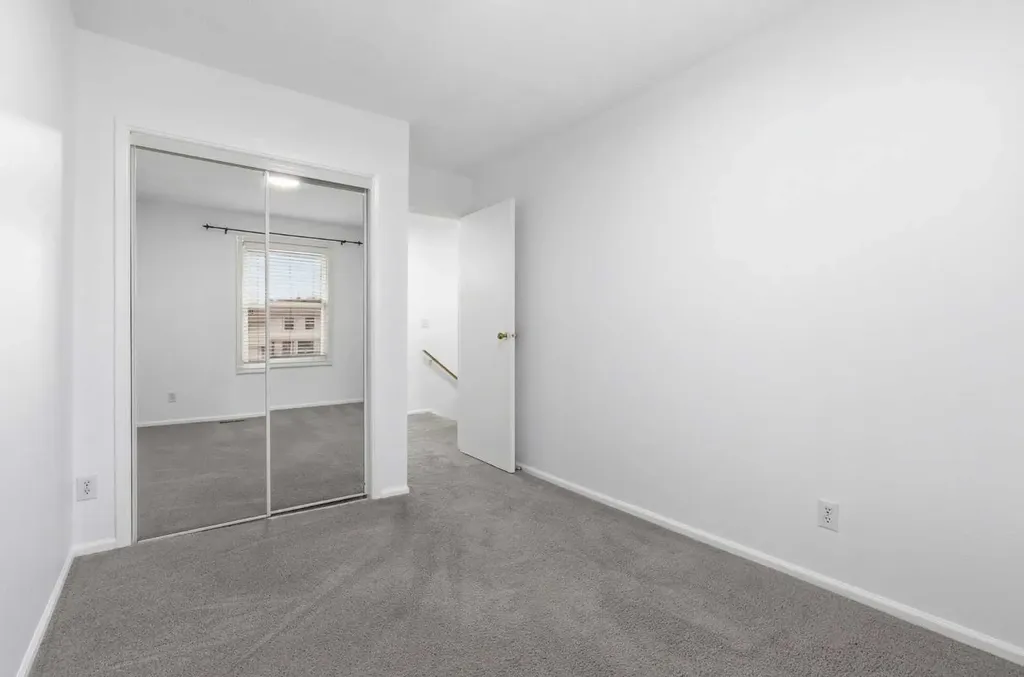 123 Queensland Drive SE Calgary AB T2J 5J4
