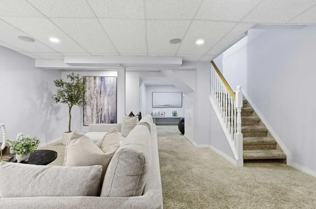 123 Queensland Drive SE Calgary AB T2J 5J4