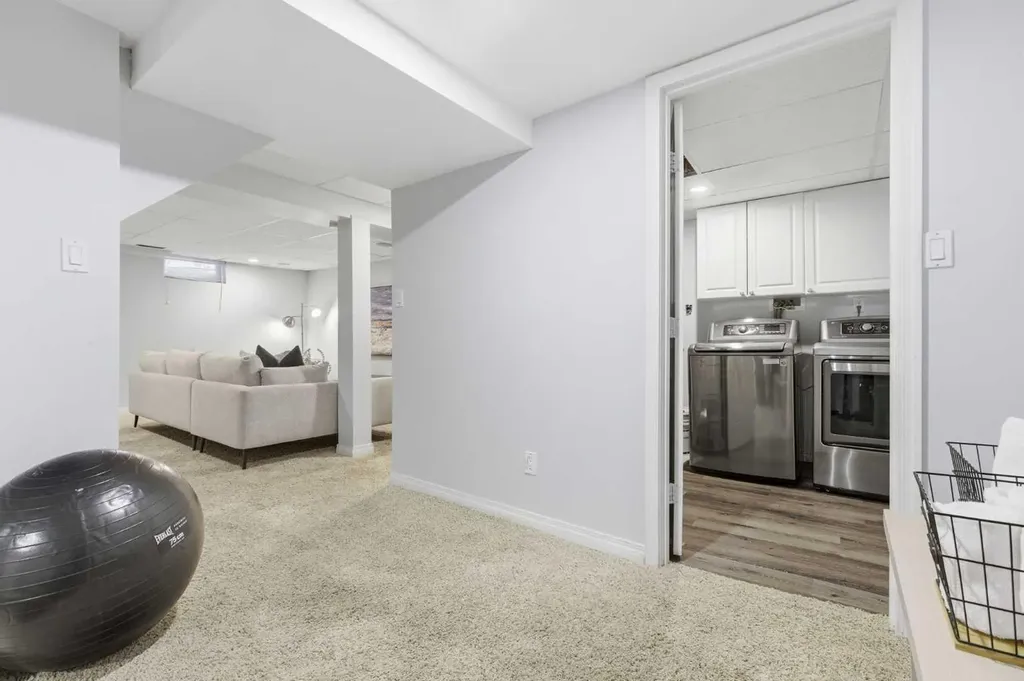 123 Queensland Drive SE Calgary AB T2J 5J4