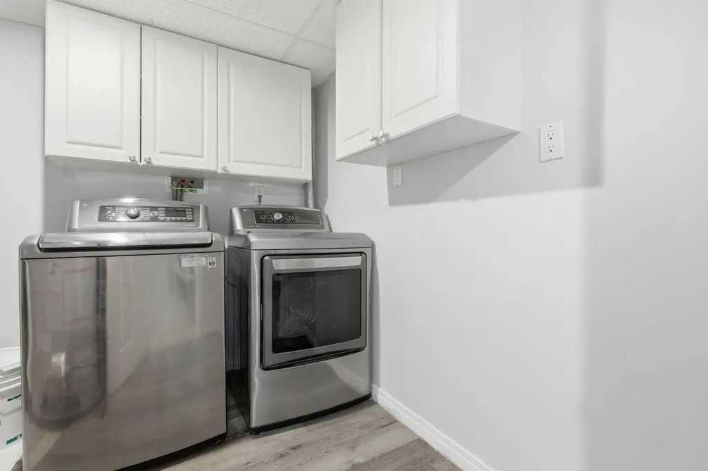 123 Queensland Drive SE Calgary AB T2J 5J4