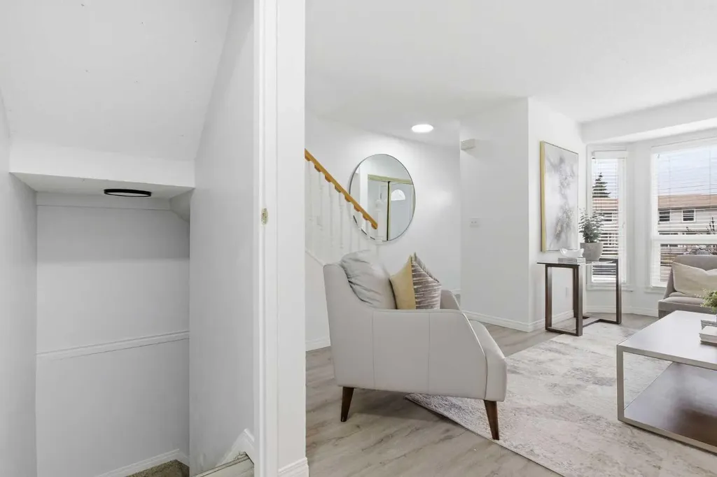 123 Queensland Drive SE Calgary AB T2J 5J4