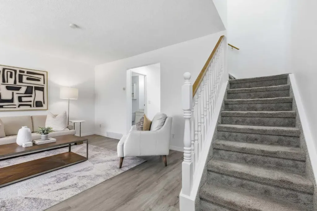 123 Queensland Drive SE Calgary AB T2J 5J4