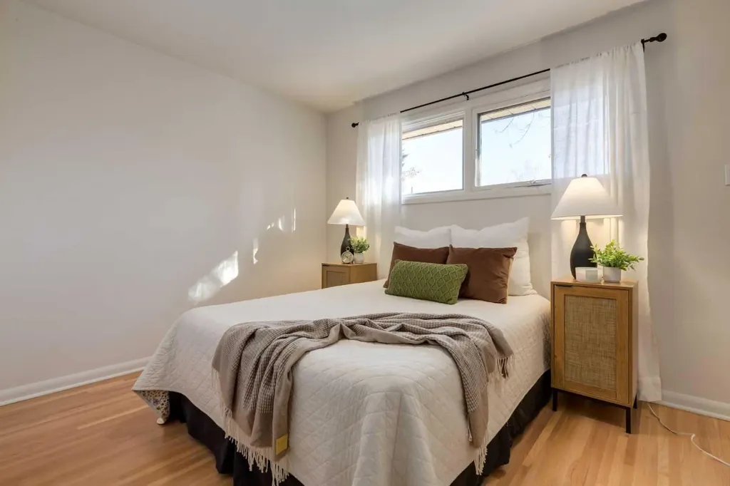 126 Winston Drive SW Calgary AB T3C 2P9
