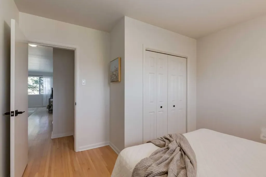126 Winston Drive SW Calgary AB T3C 2P9