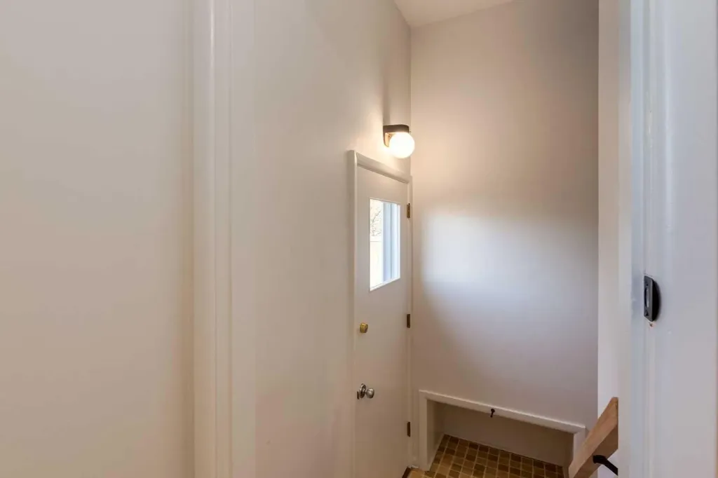 126 Winston Drive SW Calgary AB T3C 2P9