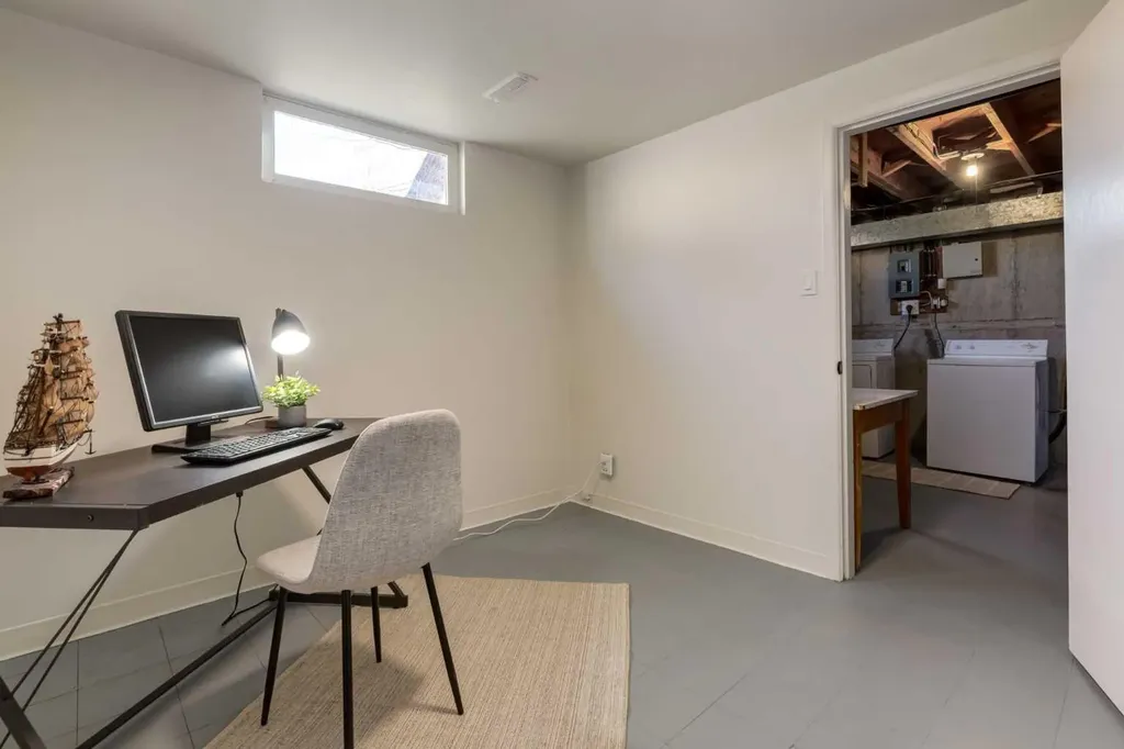 126 Winston Drive SW Calgary AB T3C 2P9