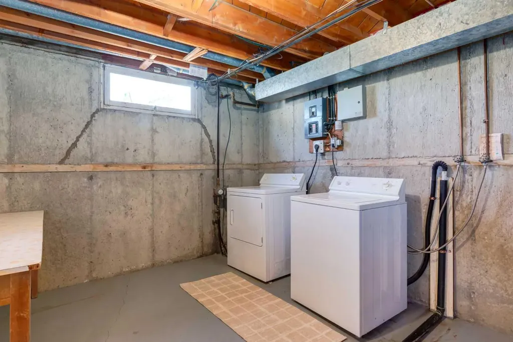 126 Winston Drive SW Calgary AB T3C 2P9