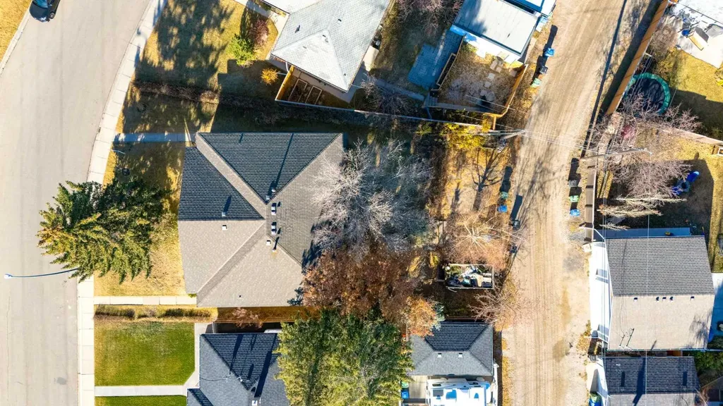 126 Winston Drive SW Calgary AB T3C 2P9