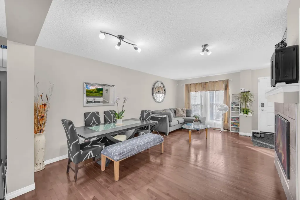 207 Elgin Meadows Gardens SE Calgary AB T2Z1B4