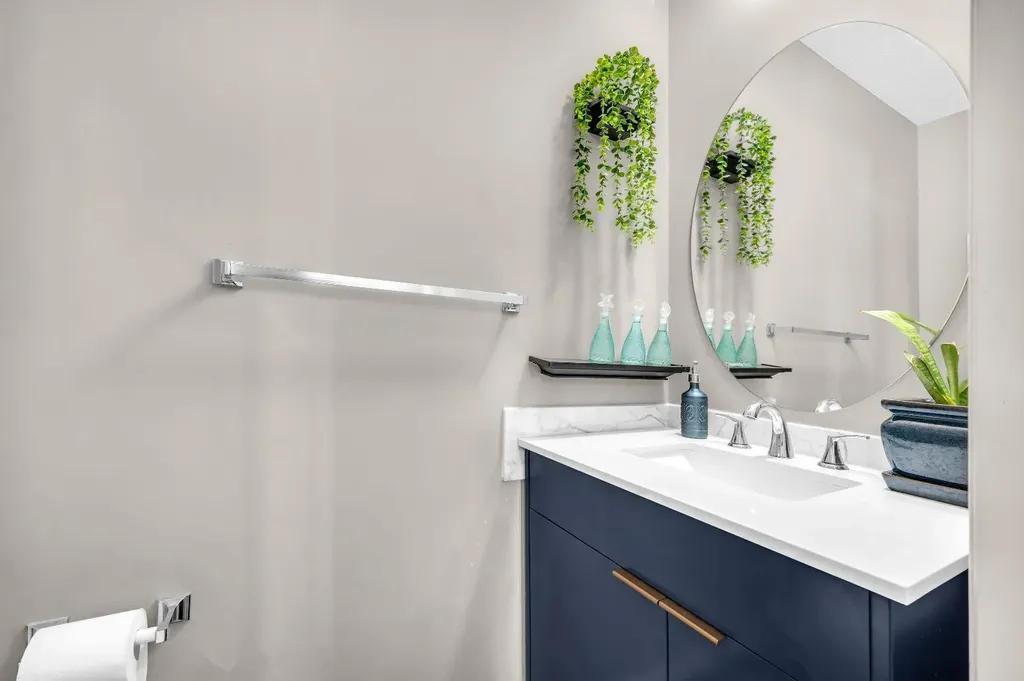 207 Elgin Meadows Gardens SE Calgary AB T2Z1B4