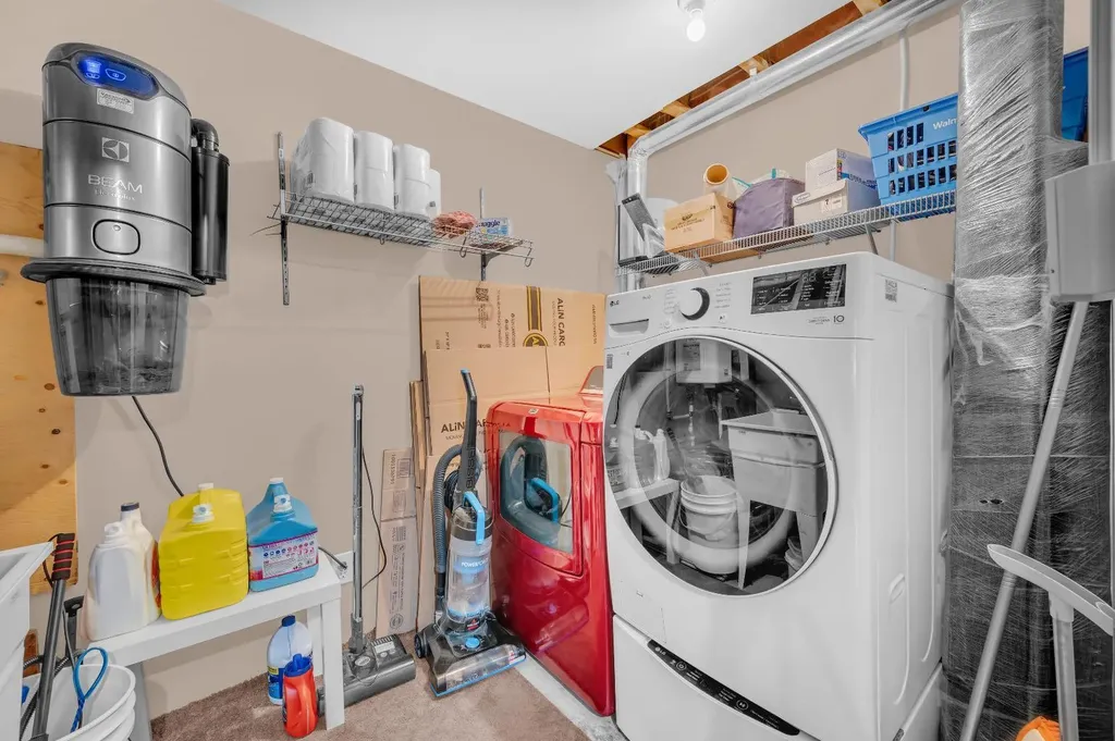 207 Elgin Meadows Gardens SE Calgary AB T2Z1B4