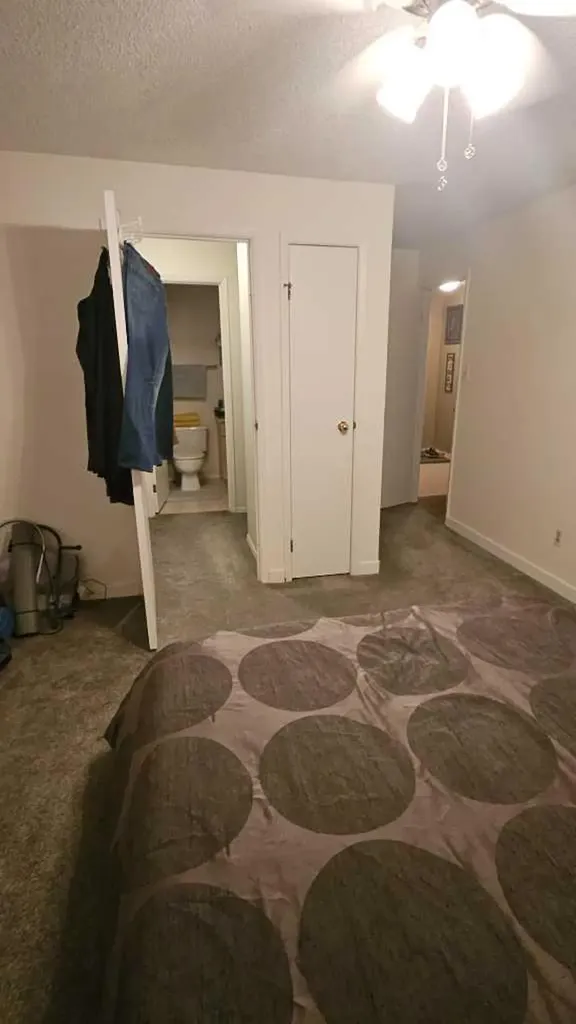 723 57 Avenue SW Calgary AB T2V 4Z3