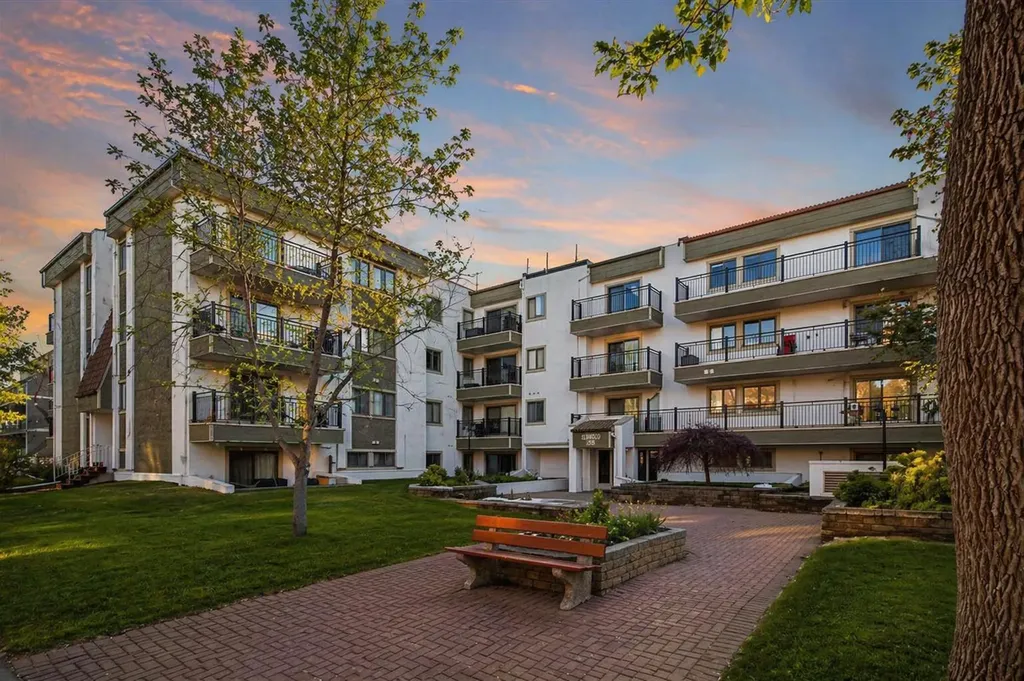 723 57 Avenue SW Calgary AB T2V 4Z3