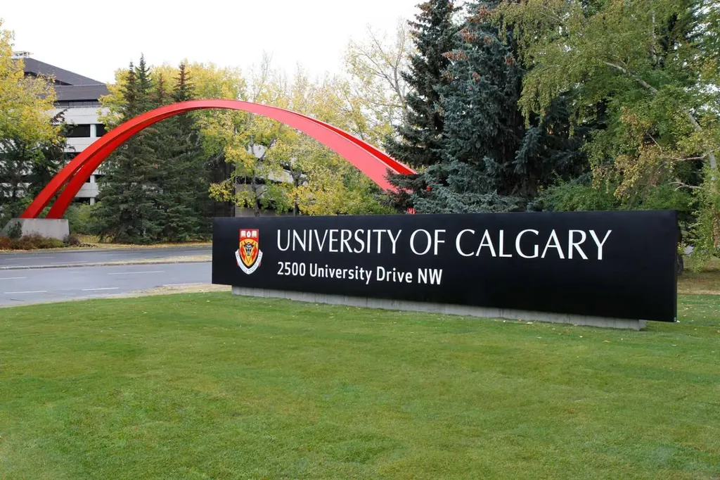 1009 18 Avenue NW Calgary AB T2M 0V8