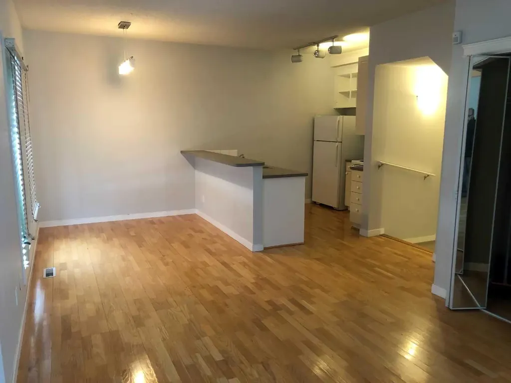 601 15 Avenue SW Calgary AB t2r 0r4