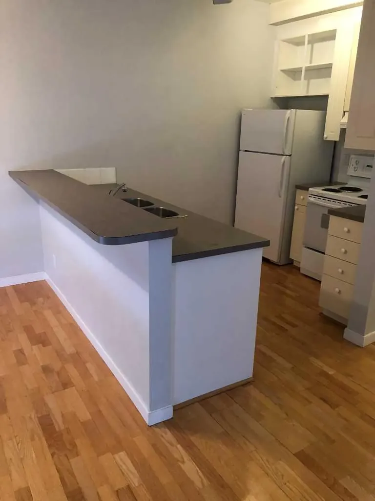 601 15 Avenue SW Calgary AB t2r 0r4