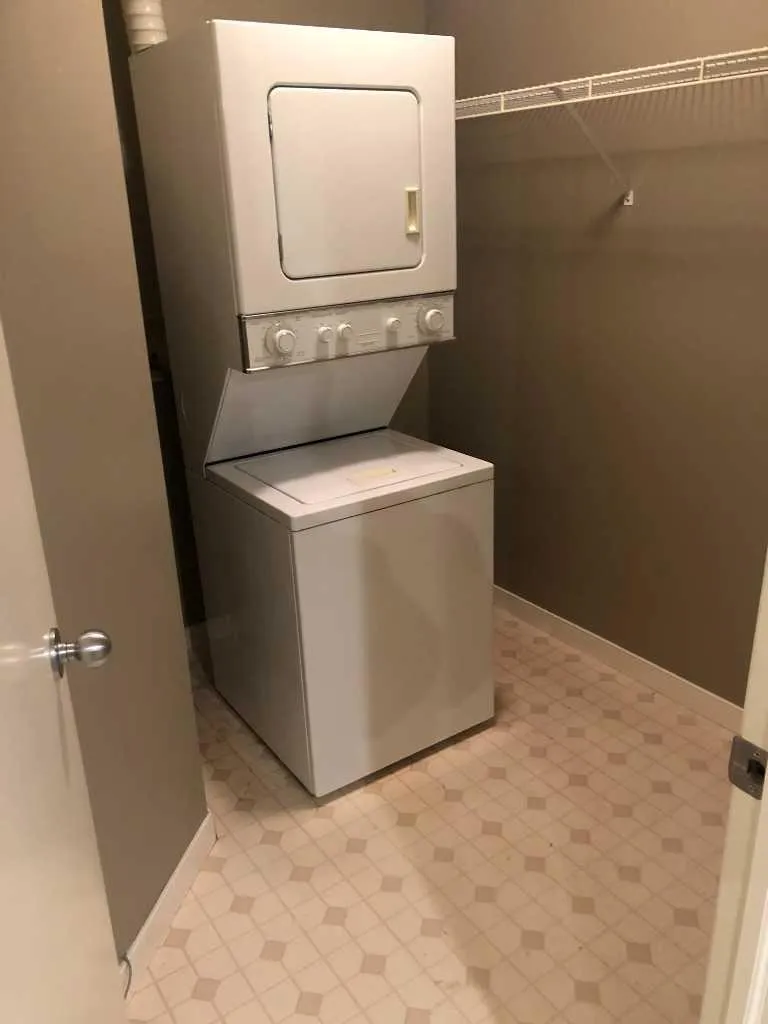 601 15 Avenue SW Calgary AB t2r 0r4