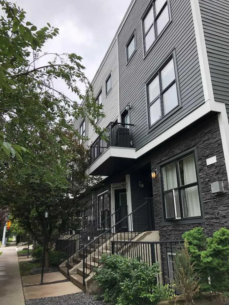 601 15 Avenue SW Calgary AB t2r 0r4