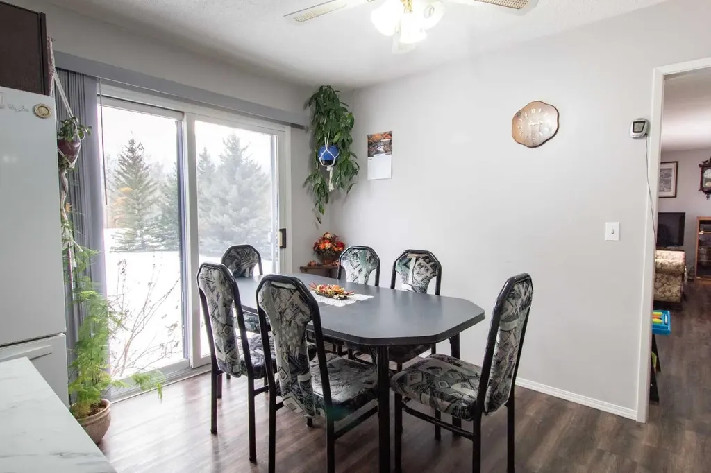84052 Highway 59 La Glace AB T0H2J0